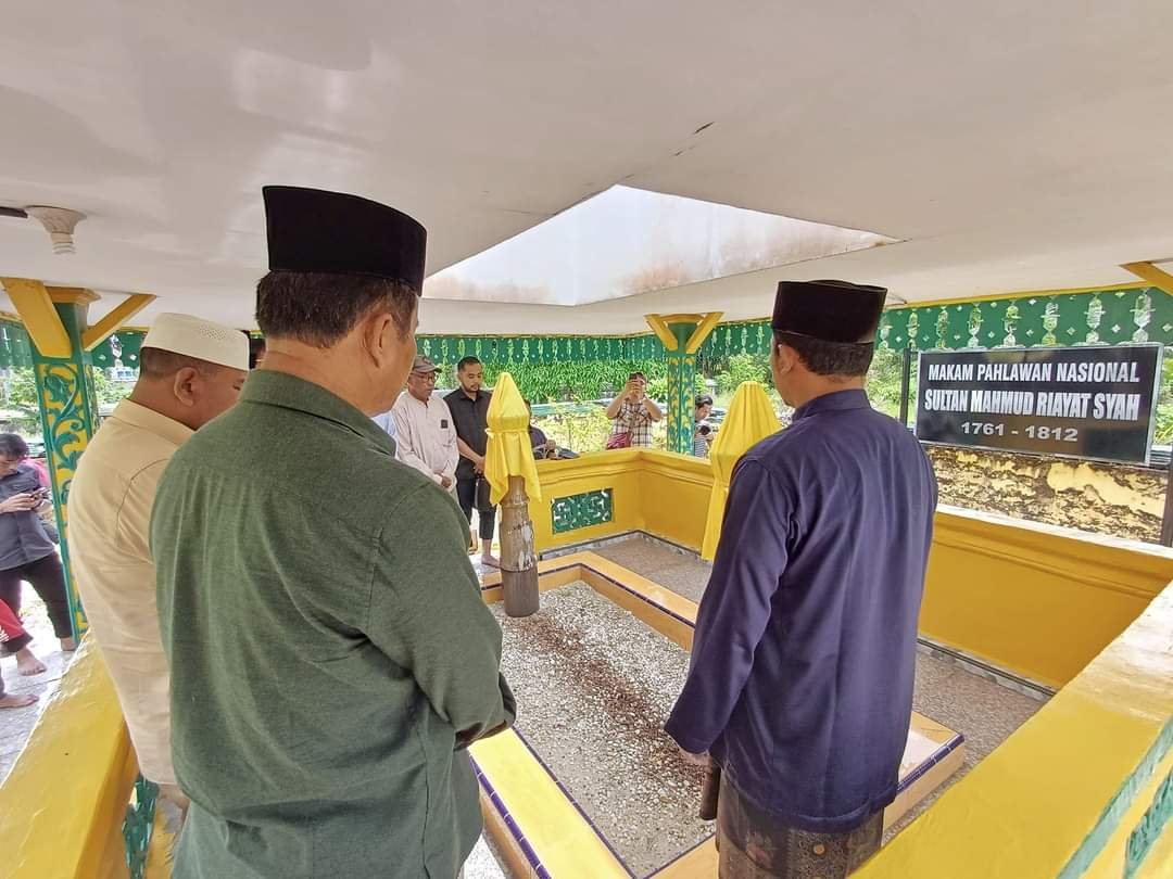 Ziarah Sultan Rudi-Rafiq