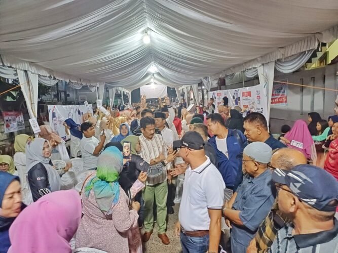 Warga Baloi Kampung Dalam menilai Rudi sosok Luar Biasa, Pantas Didukung Jadi Gubernur 2024.