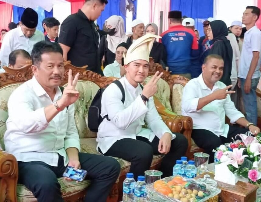 Kaesang support 2R