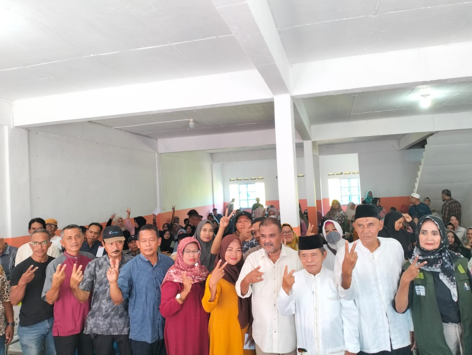 Bintan Timur Bangkit1 Se;asa 5 11 24 Warga Bintan Timur menginginkan Kepri bangkit bersama Rudi Rafiq.