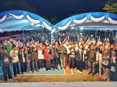 Usai debat Clon Gubernur Kepri 2024, Rudi langsung menemui masyarakat Kabil, Batam, Sabtu (2/11/2024).