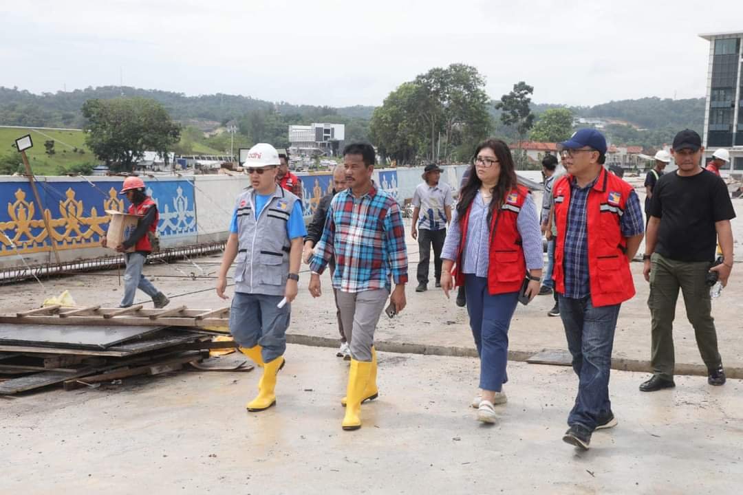 Rudi Tinjau Proyek 1 Usai cuti, Wali Kota Batam sekaligus Ketua BP Batam langsung turun ke lapangan menijau sejumlah proyek infrastruktur di Batam, Minggu (24/11/2024).