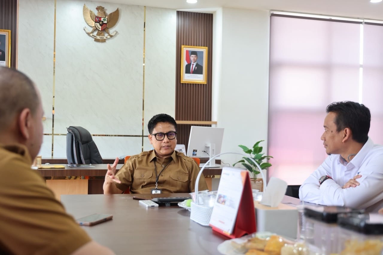 Diskominfo Hendri